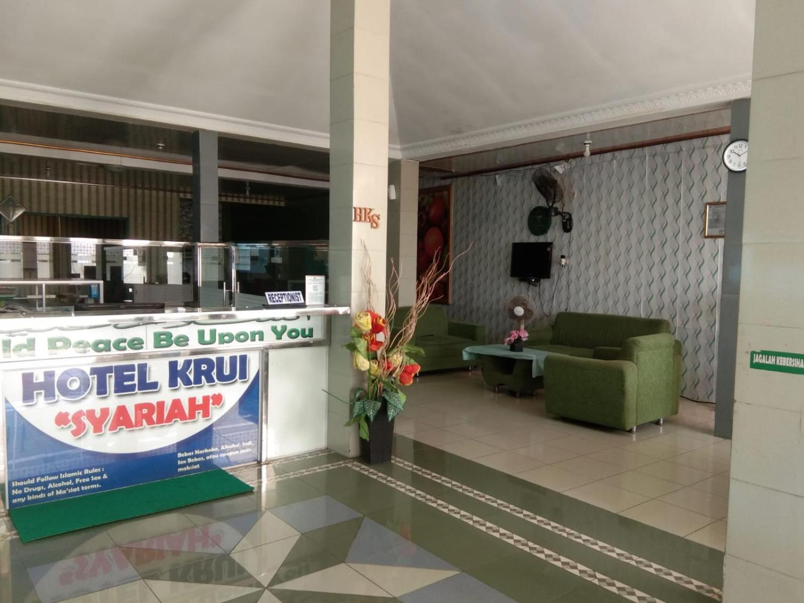 Hotel Krui Syariah Екстер'єр фото