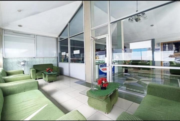Hotel Krui Syariah Екстер'єр фото