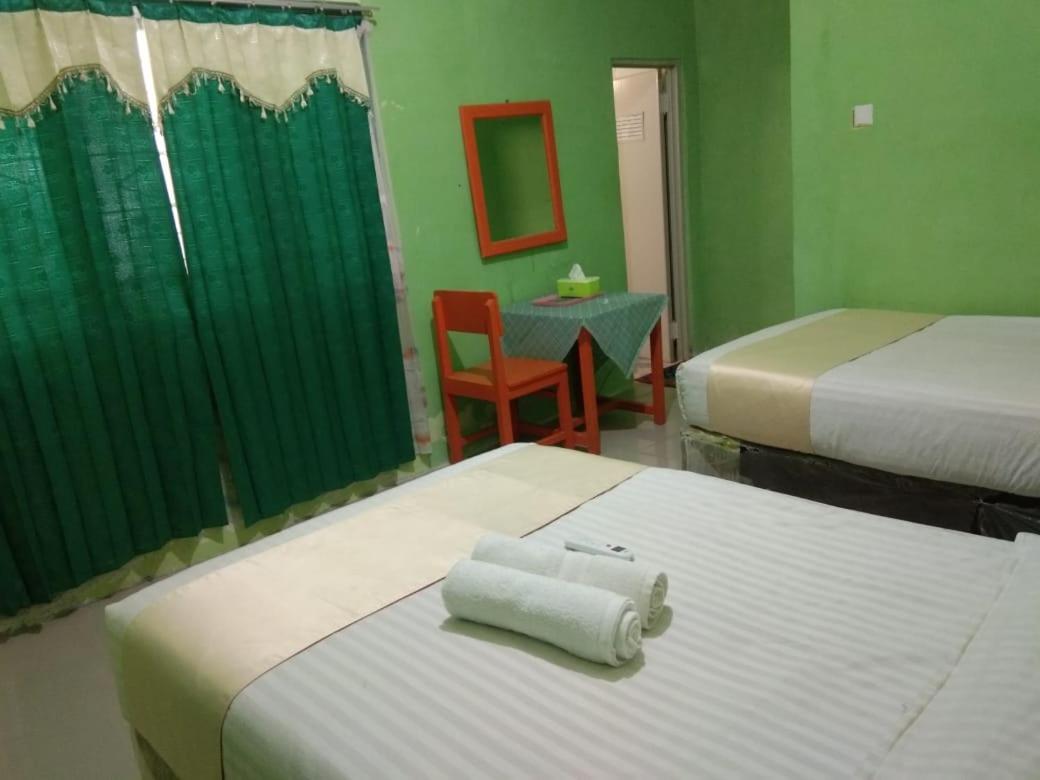 Hotel Krui Syariah Екстер'єр фото